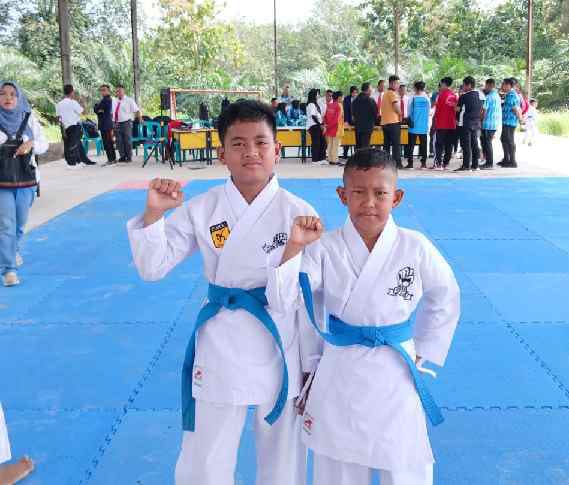 Meraih Juara 1 Cabor Karate, Muhammad Aqil Assabara Melaju Ke Tingkat Provinsi.