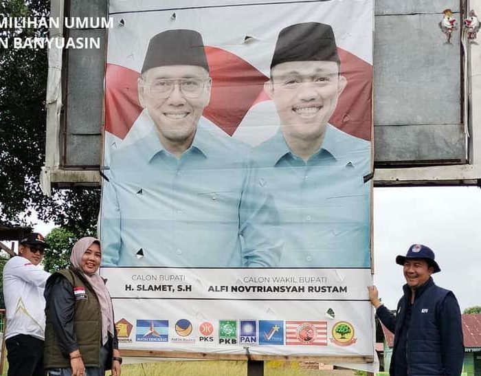 H – 3 KPU Banyuasin Bersihkan Alat Peraga Kampanye(APK)